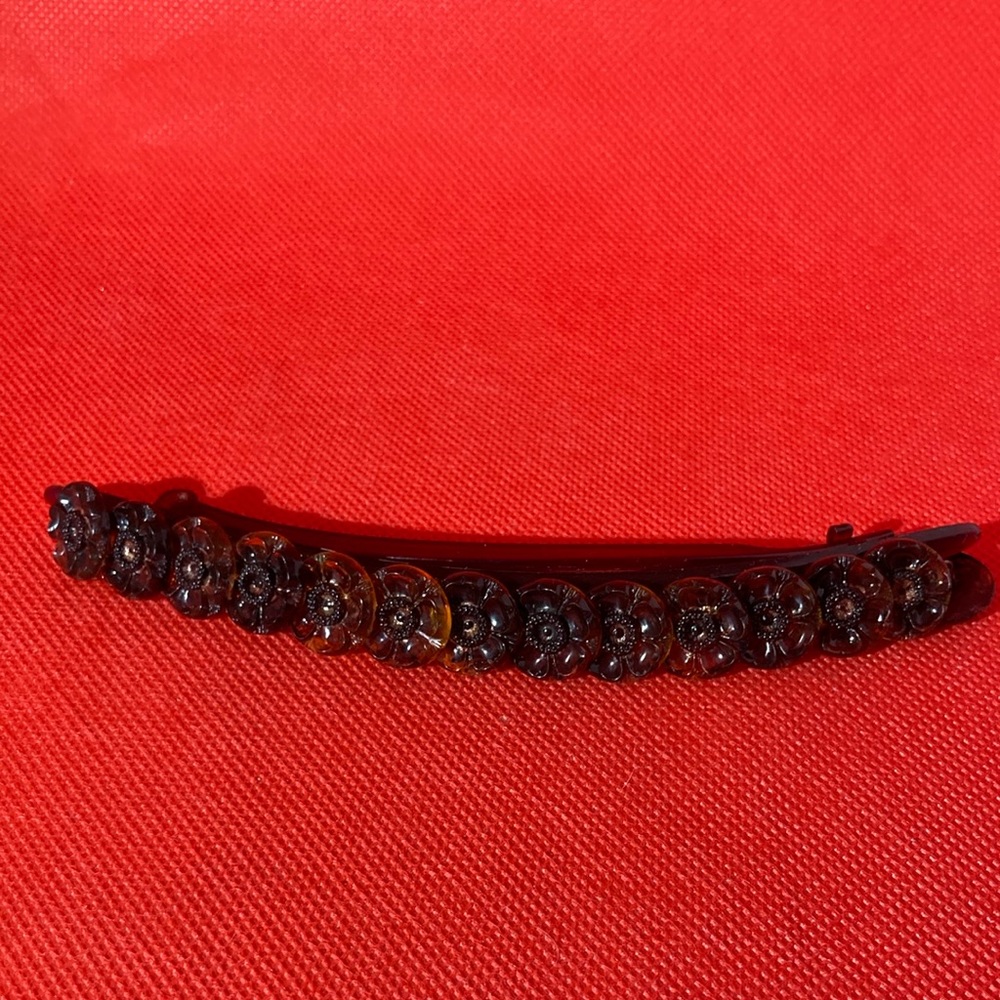 Vintage, Flower, 1960’s, Brown, 5-1/2” Ladies Barrette for hair.